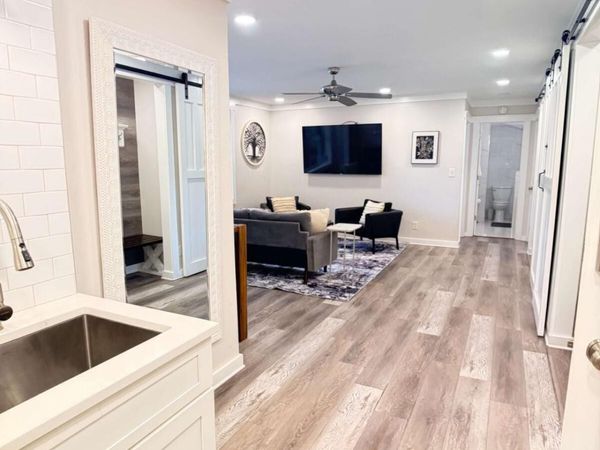 300 Peachtree Street NE, Unit 4F, Atlanta, GA 30308