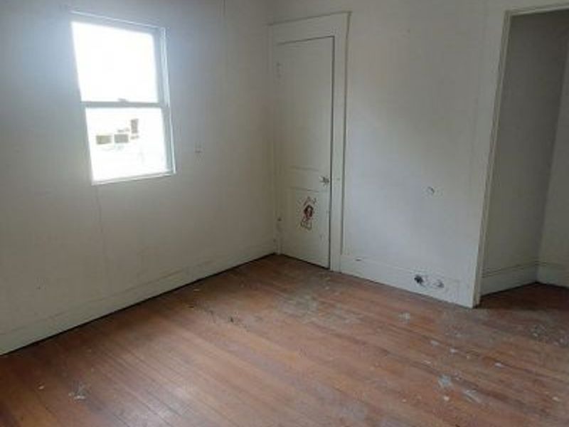 112 WOODMONT AVENUE Avenue, Steubenville, OH 43952 Photo 26