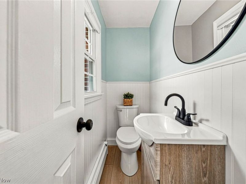 13687 Carlton Street, Burton, OH 44021 Photo 10