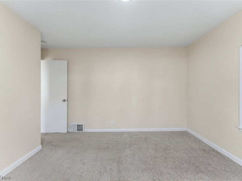19316 Milan Drive, Maple Heights, OH 44137 Photo 13