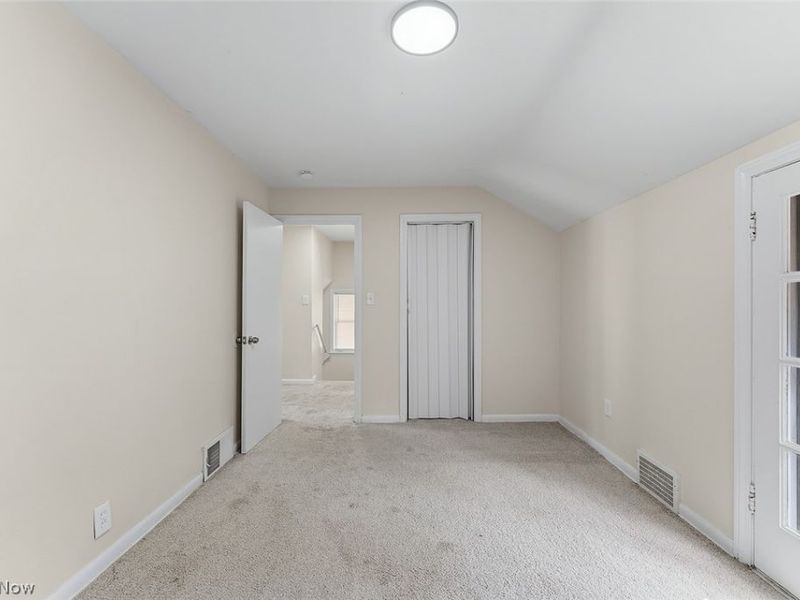 19316 Milan Drive, Maple Heights, OH 44137 Photo 23