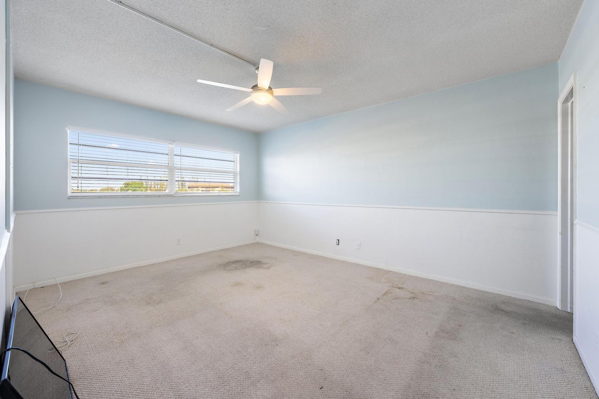 29 Yacht Club Drive, Unit 405, North Palm Beach, FL 33408 Photo
