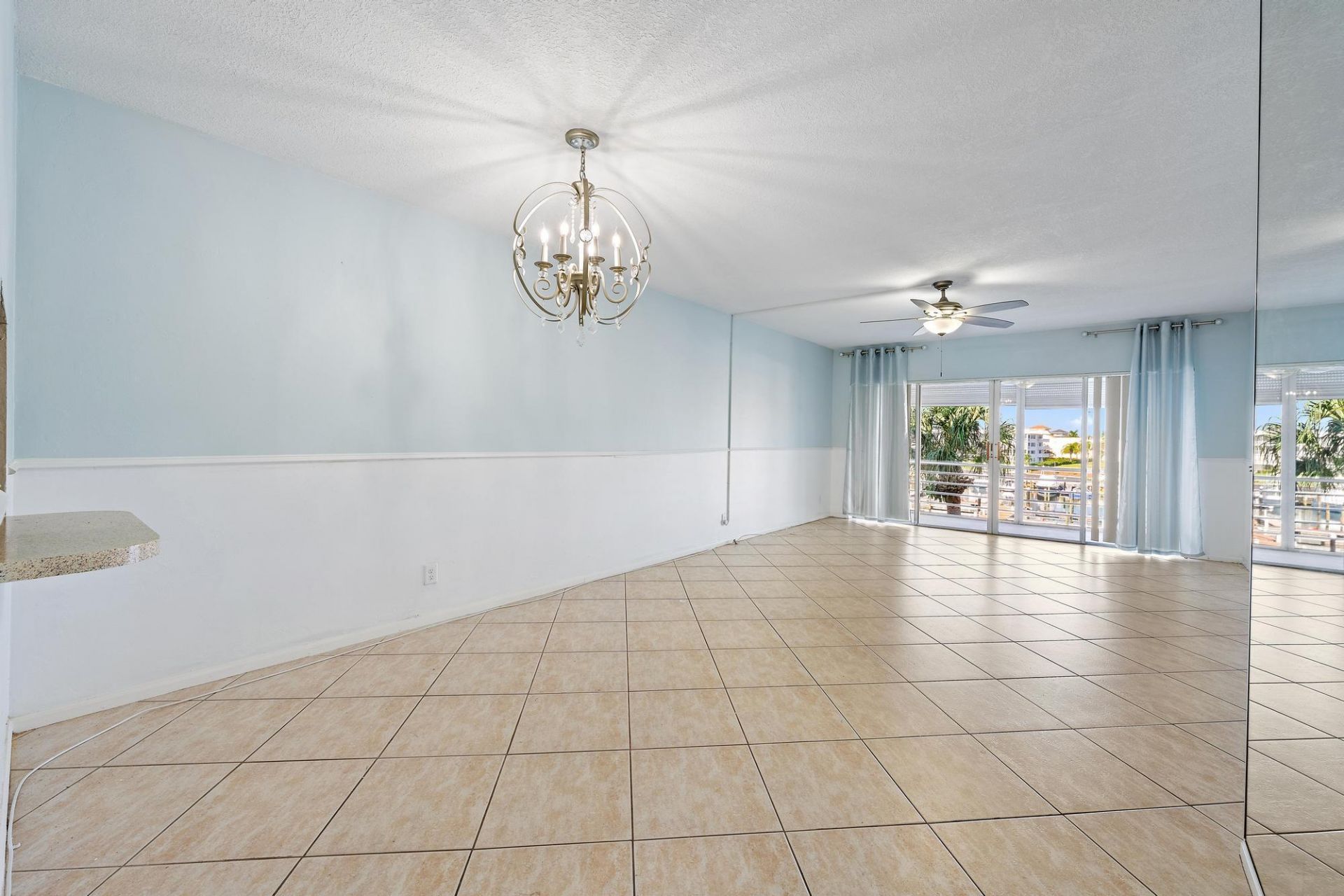 29 Yacht Club Drive, Unit 405, North Palm Beach, FL 33408 Photo