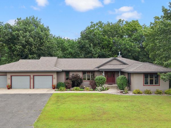 2903 Wood Thrush Circle, Portage, WI 53901