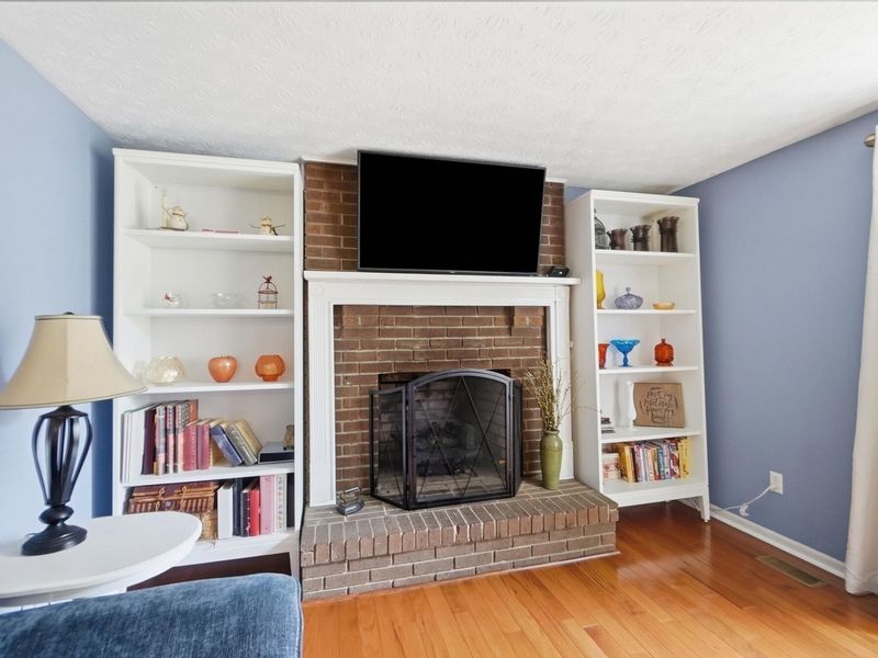 966 Hilton Drive , Reynoldsburg, OH 43068 Photo 10