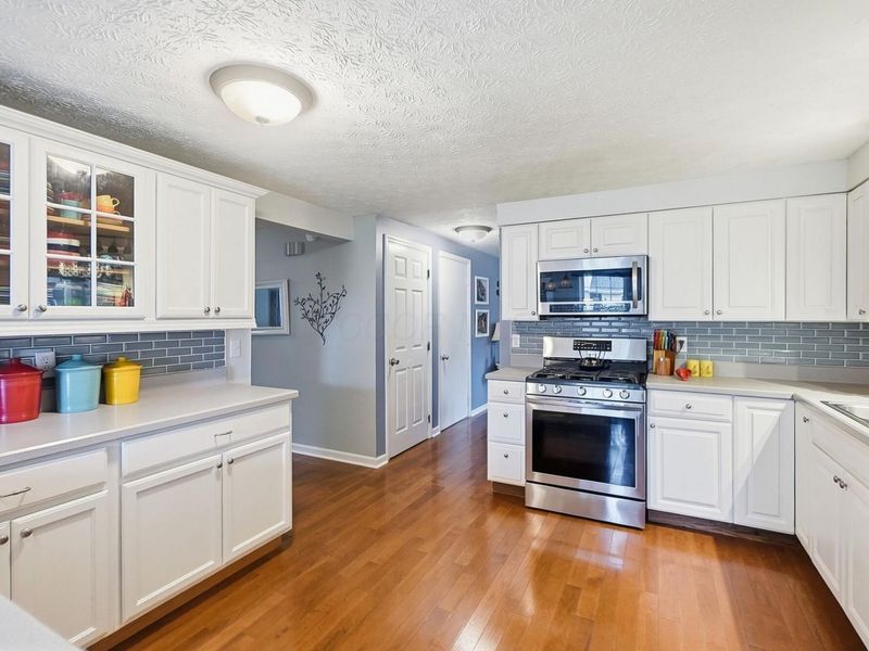 966 Hilton Drive , Reynoldsburg, OH 43068 Photo 12