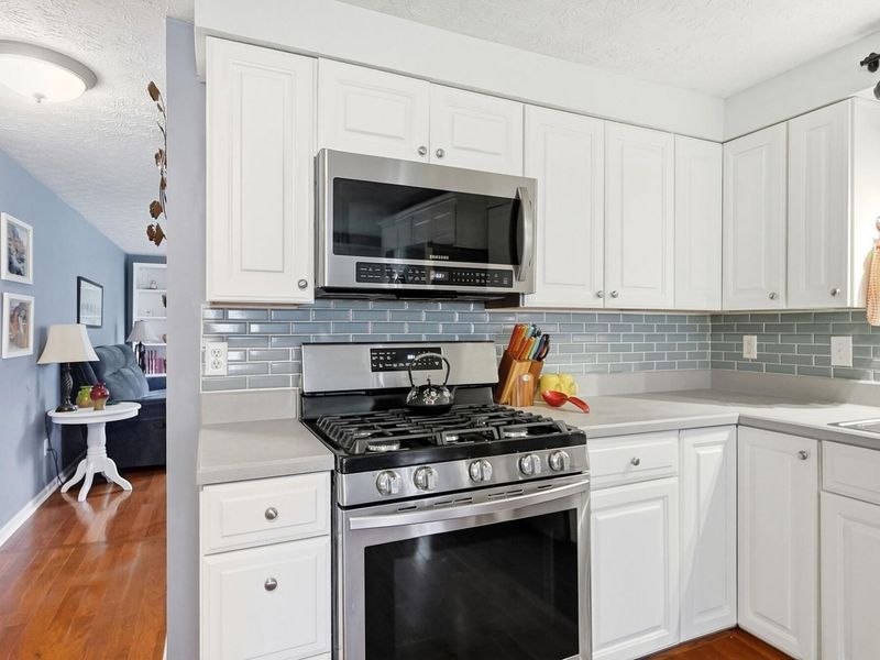 966 Hilton Drive , Reynoldsburg, OH 43068 Photo 16