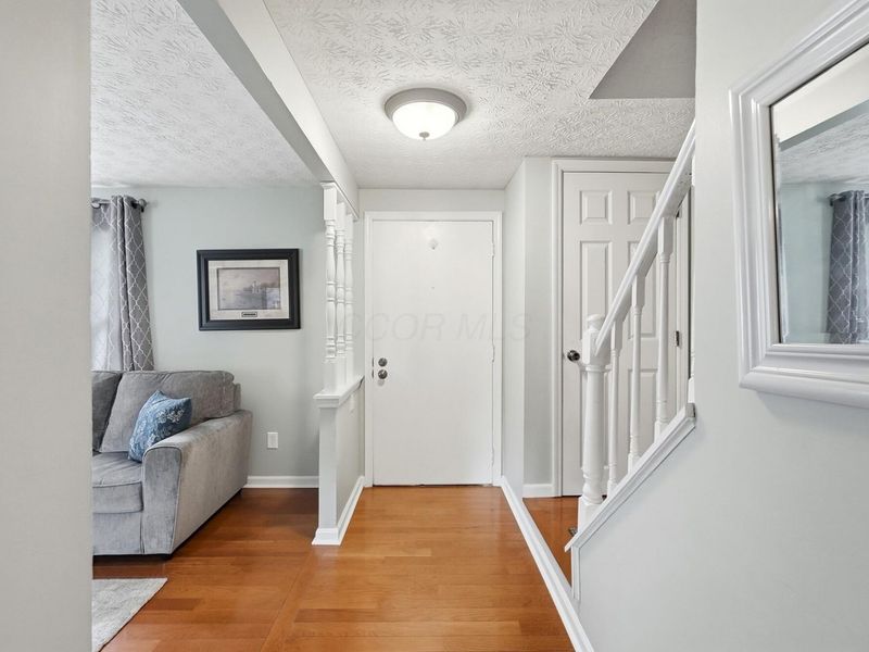 966 Hilton Drive , Reynoldsburg, OH 43068 Photo 4