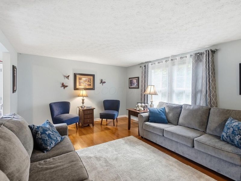 966 Hilton Drive , Reynoldsburg, OH 43068 Photo 6