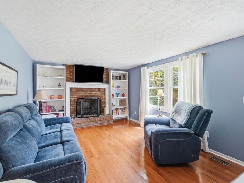 966 Hilton Drive , Reynoldsburg, OH 43068 Photo 9