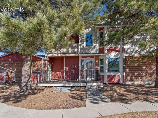 432 W Rockrimmon Boulevard, Unit B, Colorado Springs, CO 80919