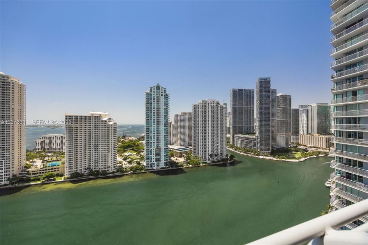 335 S Biscayne Blvd , Unit 2805, Miami, FL 33131 Photo