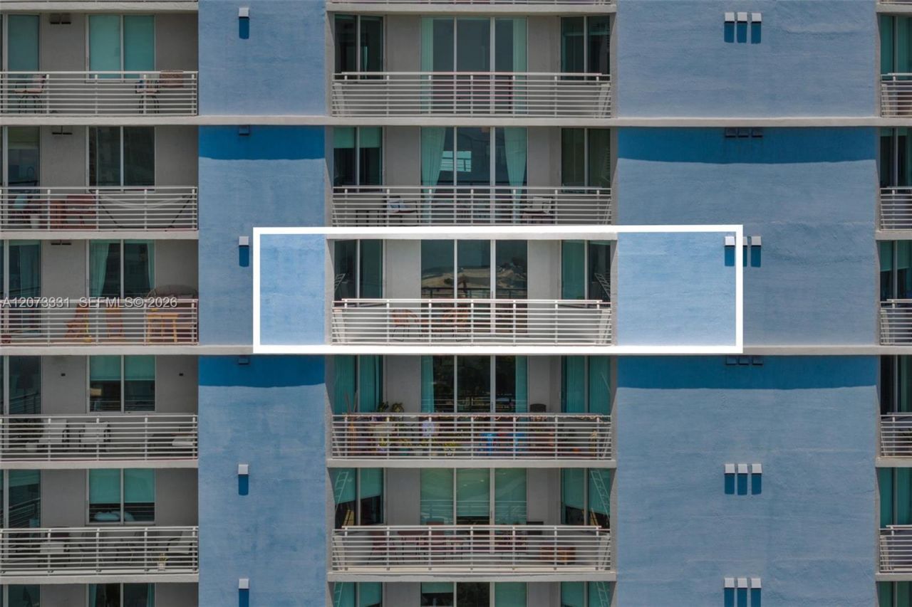 335 S Biscayne Blvd , Unit 2805, Miami, FL 33131 Photo