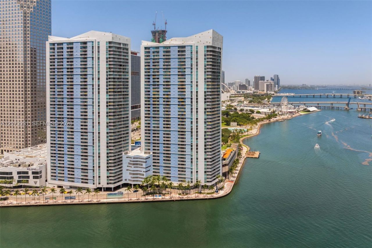 335 S Biscayne Blvd , Unit 2805, Miami, FL 33131 Photo