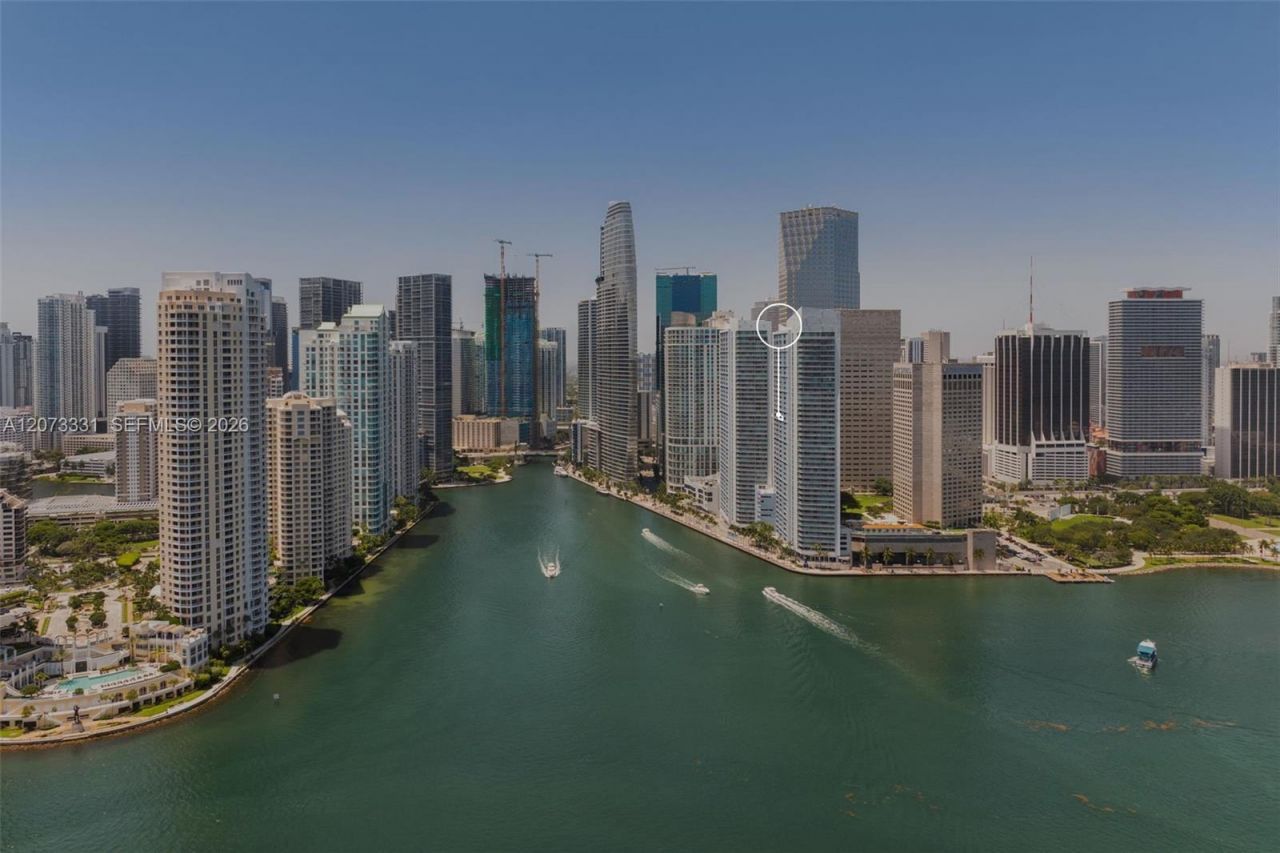335 S Biscayne Blvd , Unit 2805, Miami, FL 33131 Photo