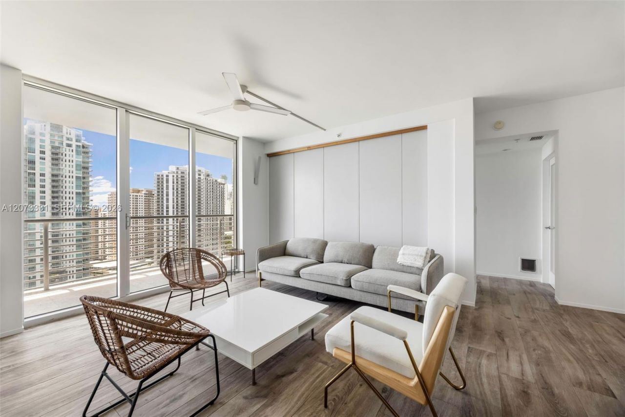 335 S Biscayne Blvd , Unit 2805, Miami, FL 33131 Photo