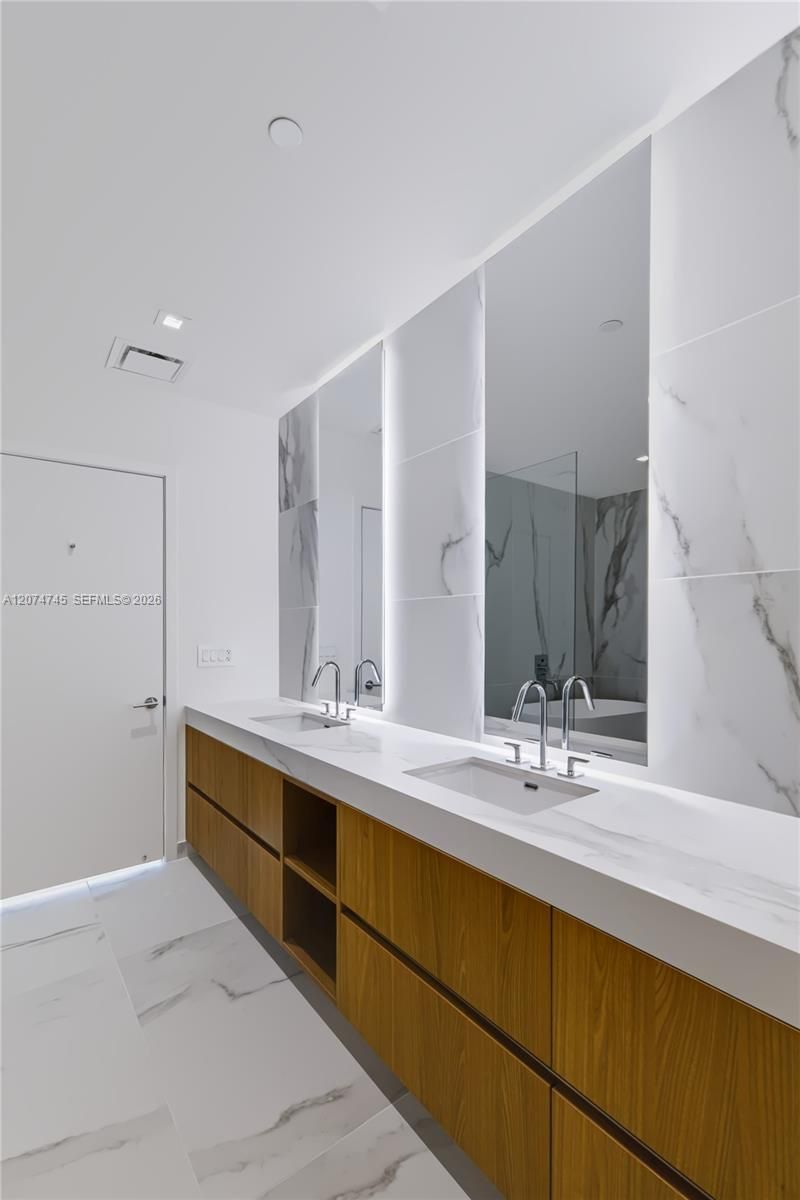 1400 Biscayne Blvd, Unit 3501, Miami, FL 33132 Photo