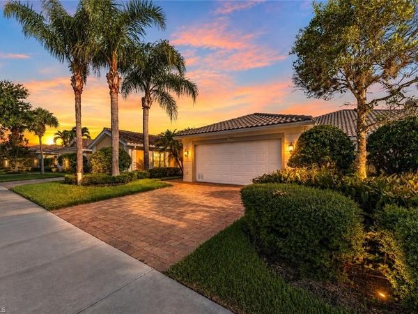 15500 Orlanda DR, BONITA SPRINGS, FL 34135