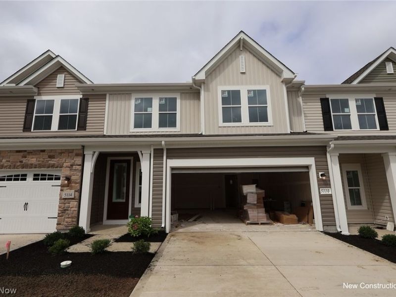 5112 Shepherds Glen, Willoughby, OH 44094 Photo 1