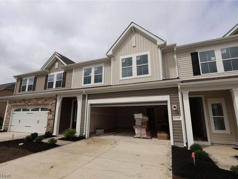 5112 Shepherds Glen, Willoughby, OH 44094 Photo 2