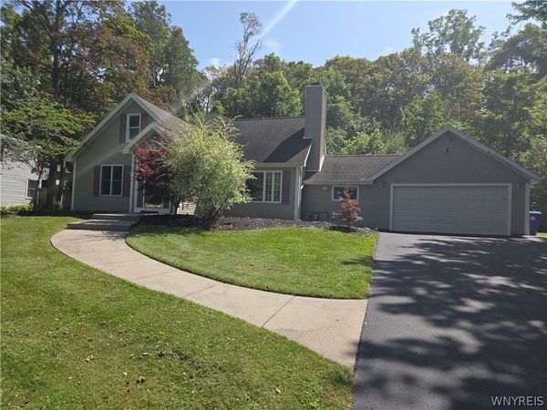 862 Hillside Drive , Lewiston, NY 14092