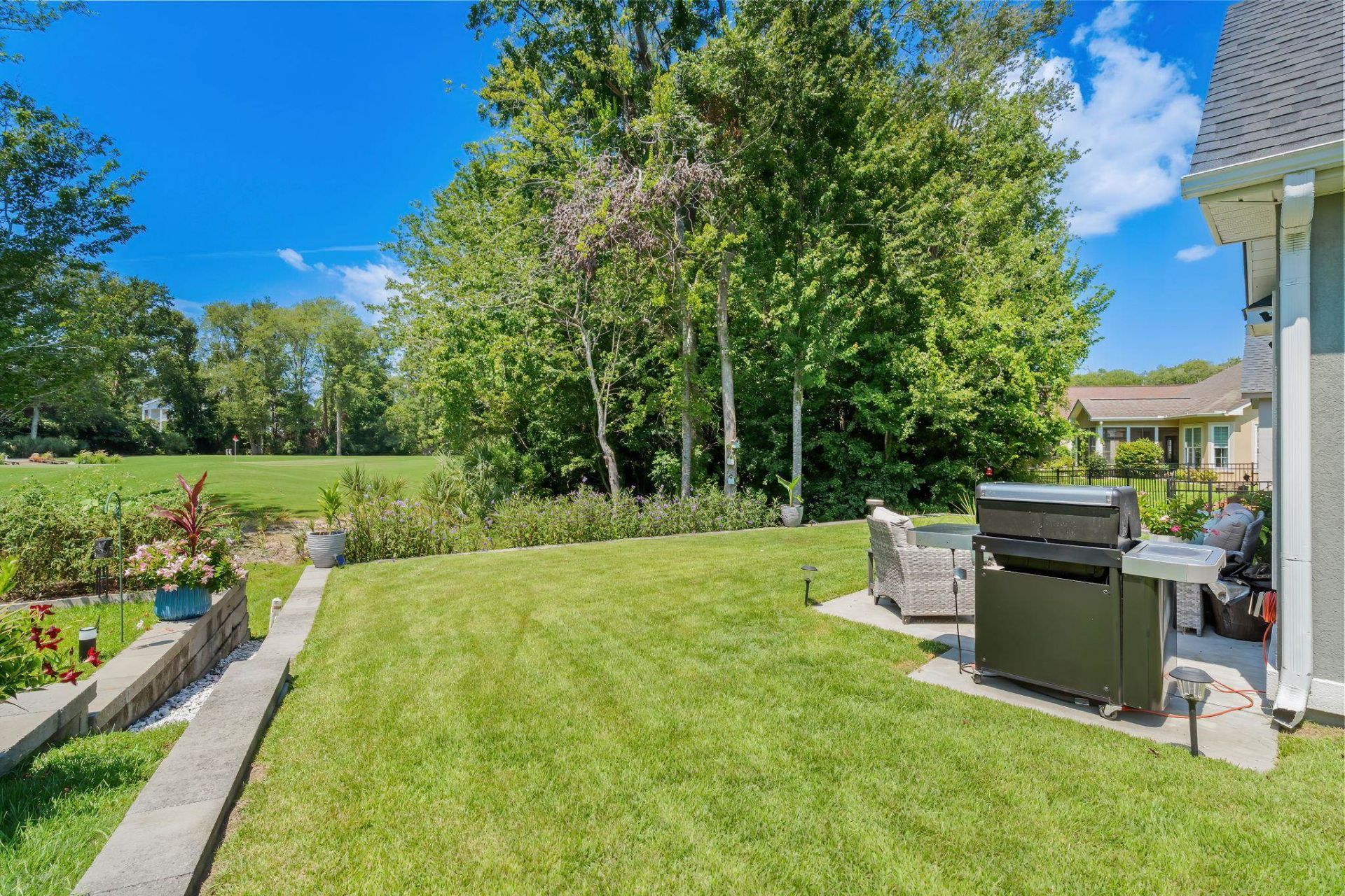 467 Pomo Dr. Photo 3