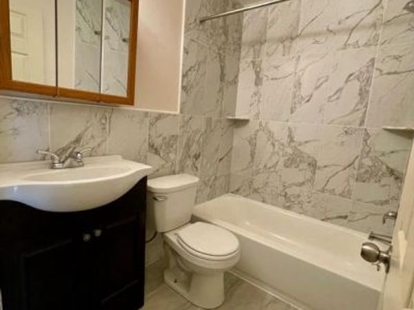 3209 W CHESTER PIKE, Unit D4, NEWTOWN SQUARE, PA 19073