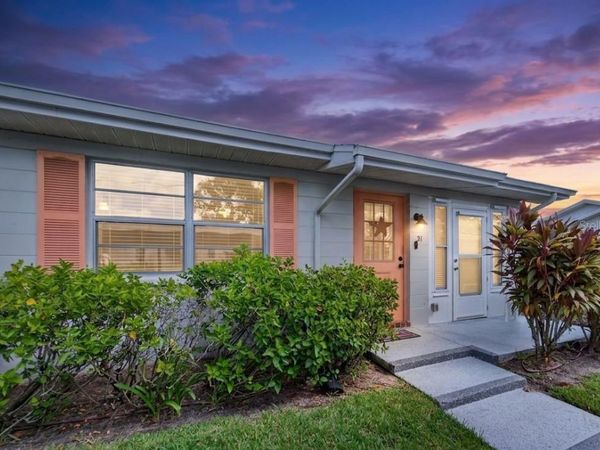 401 DE GRASSE PLACE, Unit 21, SUN CITY CENTER, FL 33573