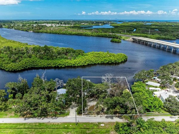 1609 SAFFOLD PARK DRIVE , RUSKIN, FL 33570