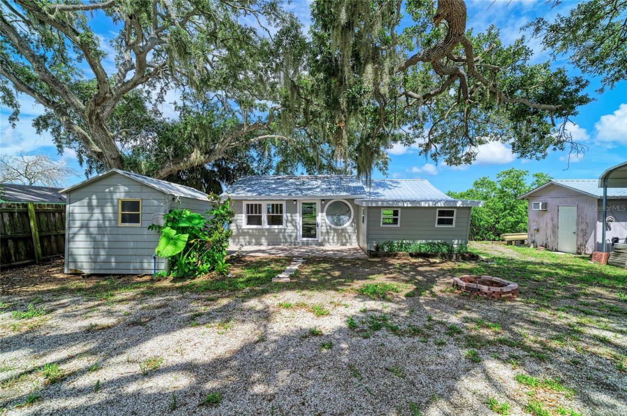1609 Saffold Park Drive , Ruskin, FL 33570 Photo