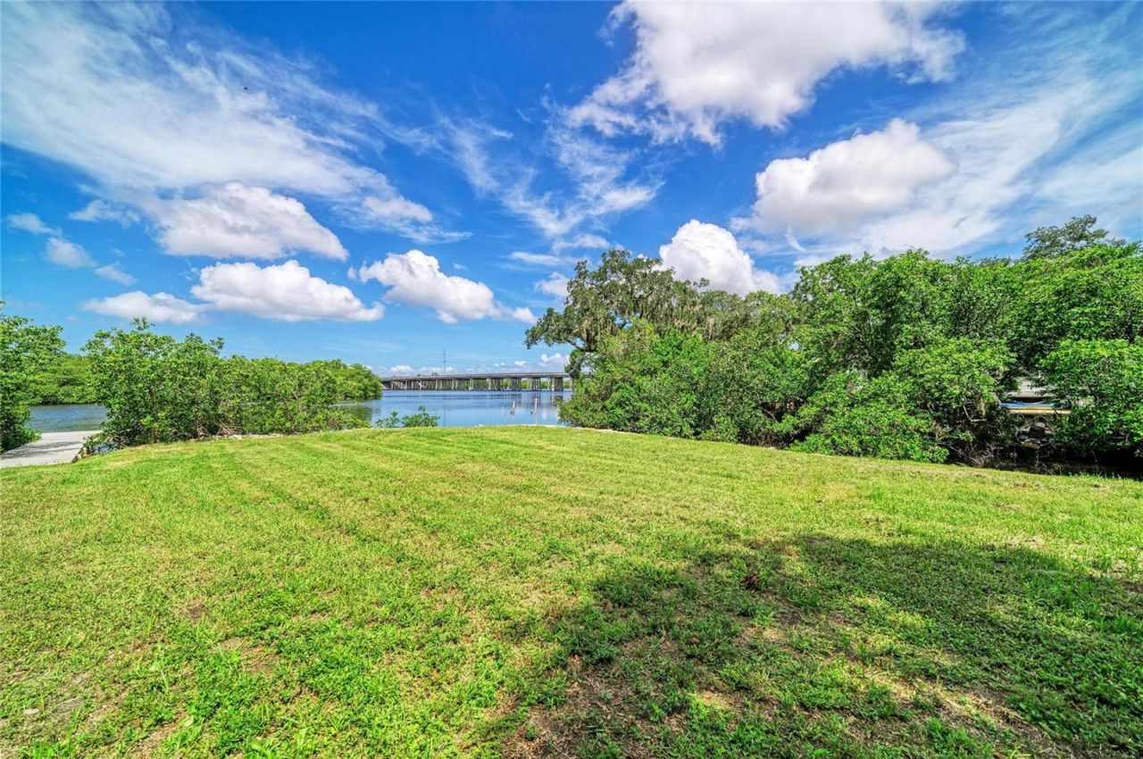 1609 Saffold Park Drive , Ruskin, FL 33570 Photo