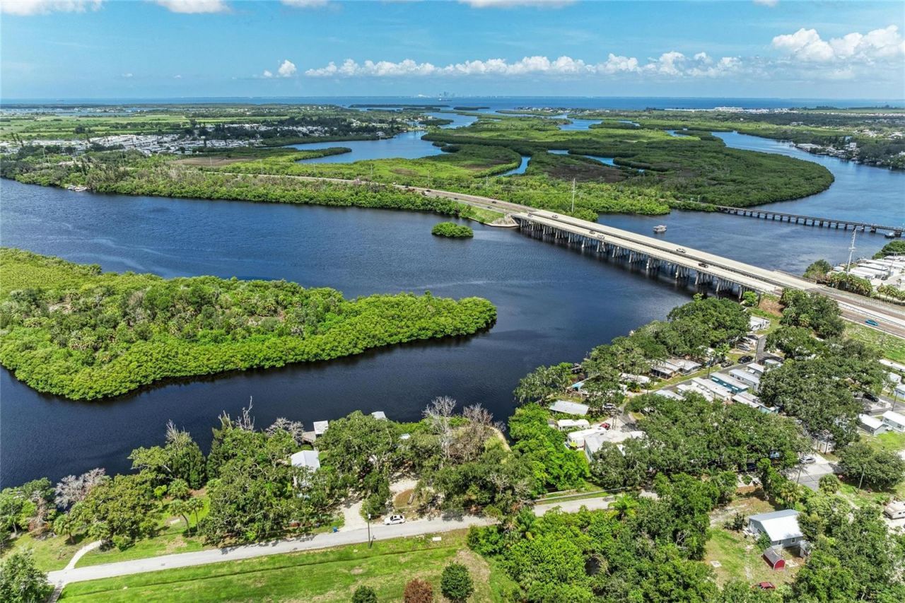 1609 Saffold Park Drive , Ruskin, FL 33570 Photo