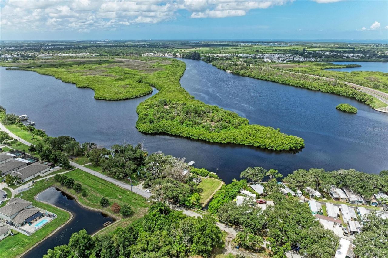 1609 Saffold Park Drive , Ruskin, FL 33570 Photo
