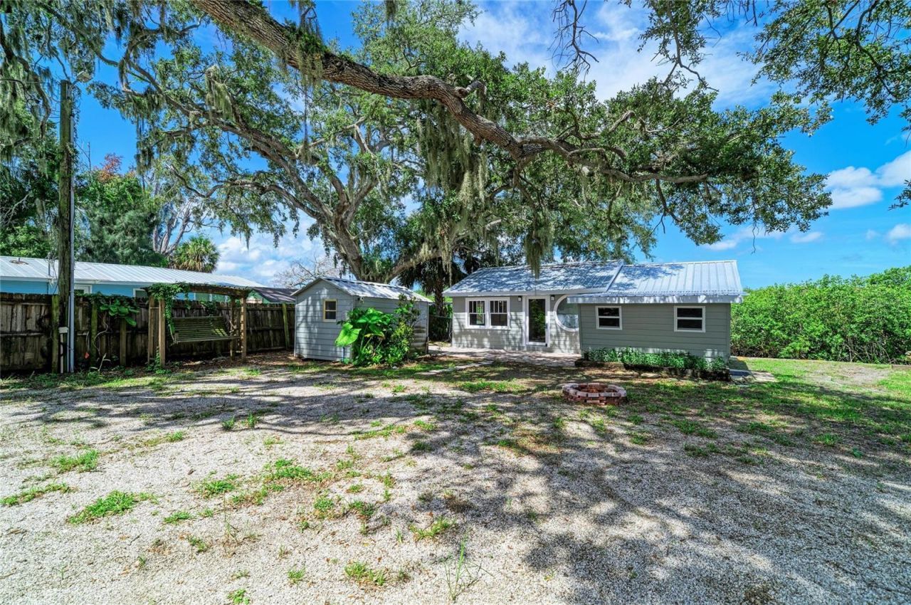 1609 Saffold Park Drive , Ruskin, FL 33570 Photo
