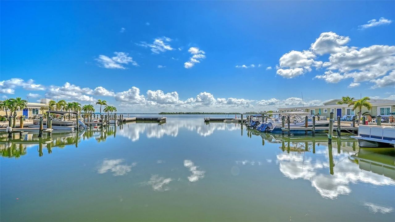 36 Twin Shores Boulevard , Longboat Key, FL 34228 Photo