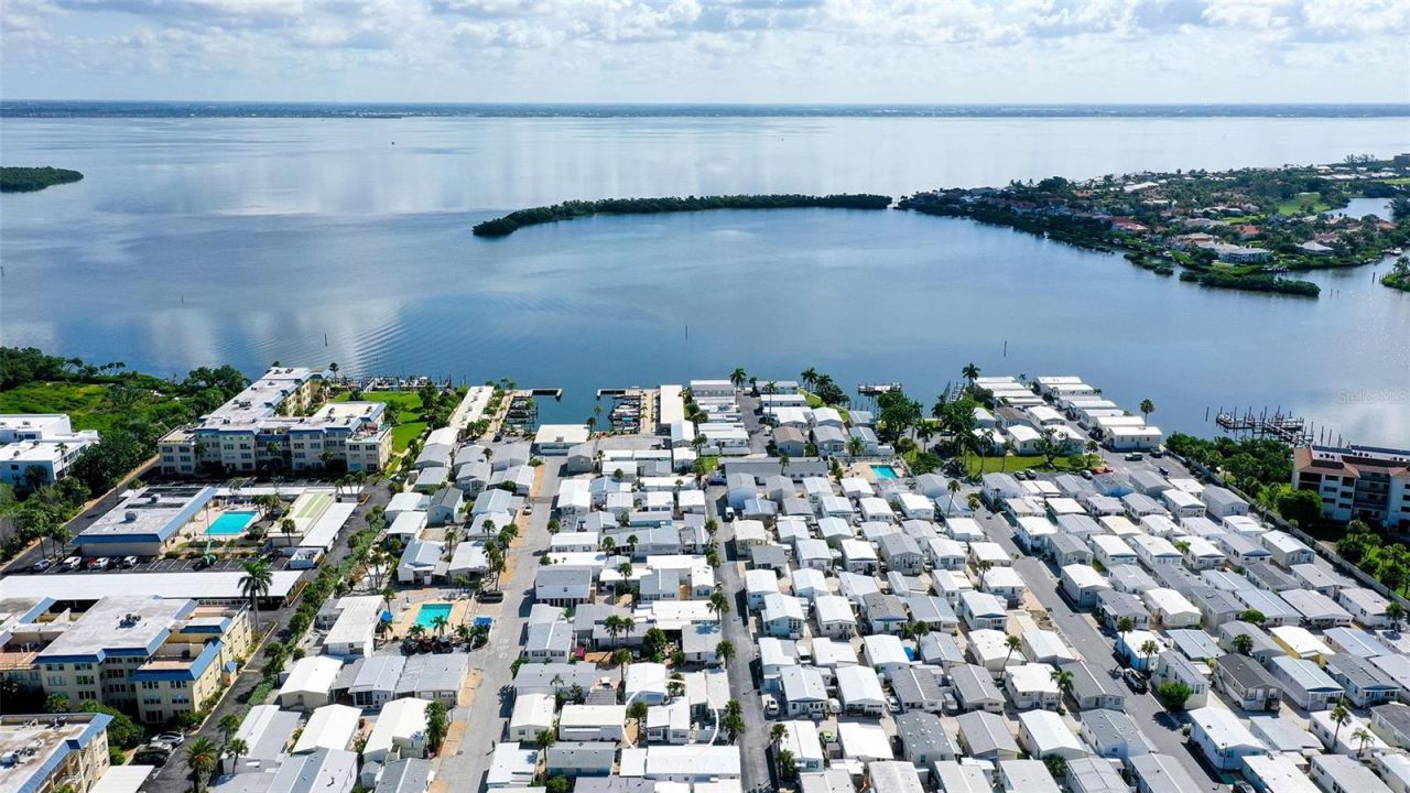 36 Twin Shores Boulevard , Longboat Key, FL 34228 Photo
