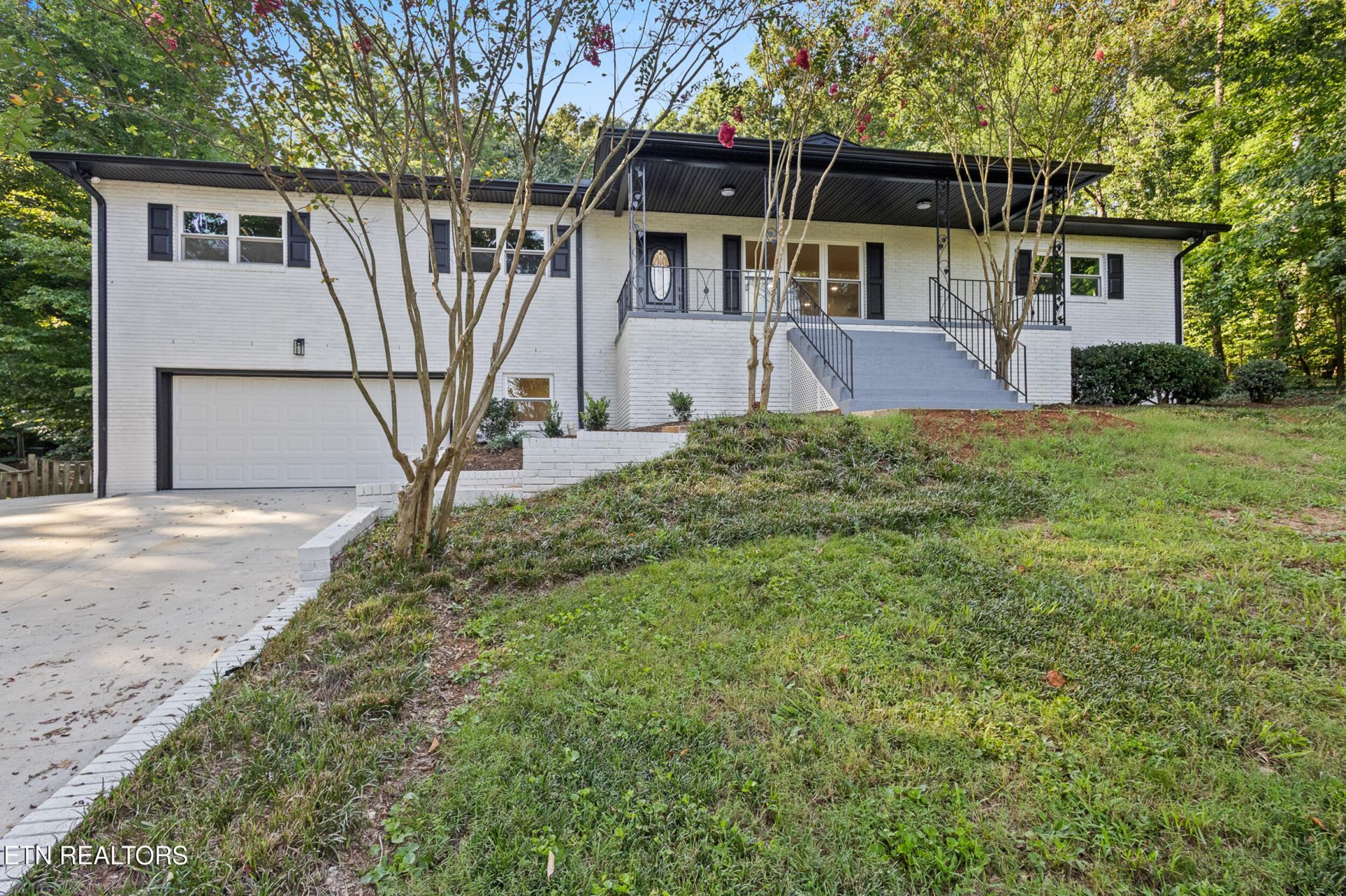 3205 Mount Vernon Drive, Knoxville, TN 37920 Main Photo