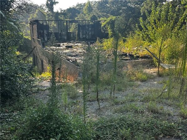 2811 Palm Drive , East Point, GA 30344