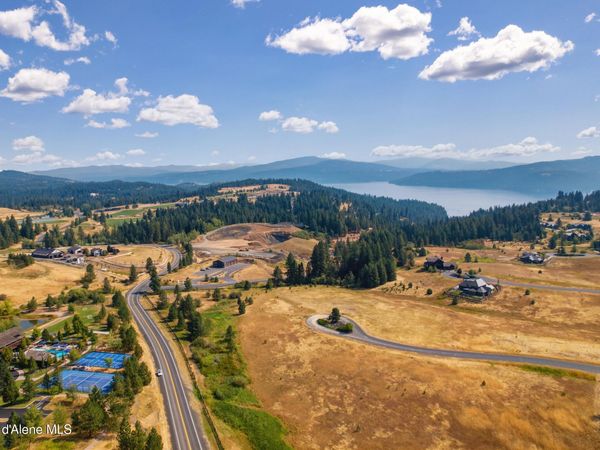 L212 S Basalt Drive, Coeur d'Alene, ID 83814