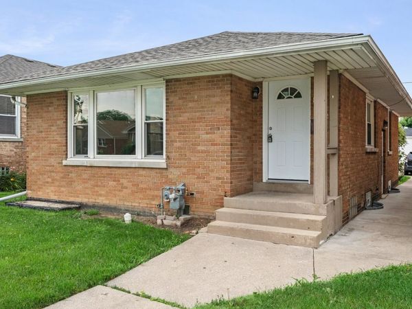 1517 N 21st Avenue , Melrose Park, IL 60160