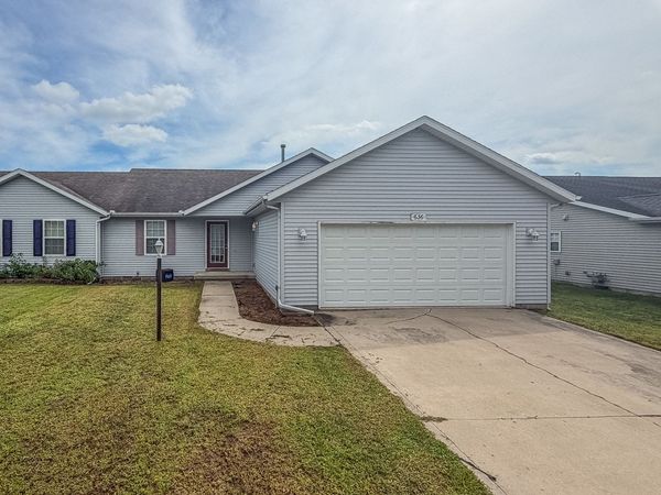 636 Sedgegrass Drive , Champaign, IL 61822