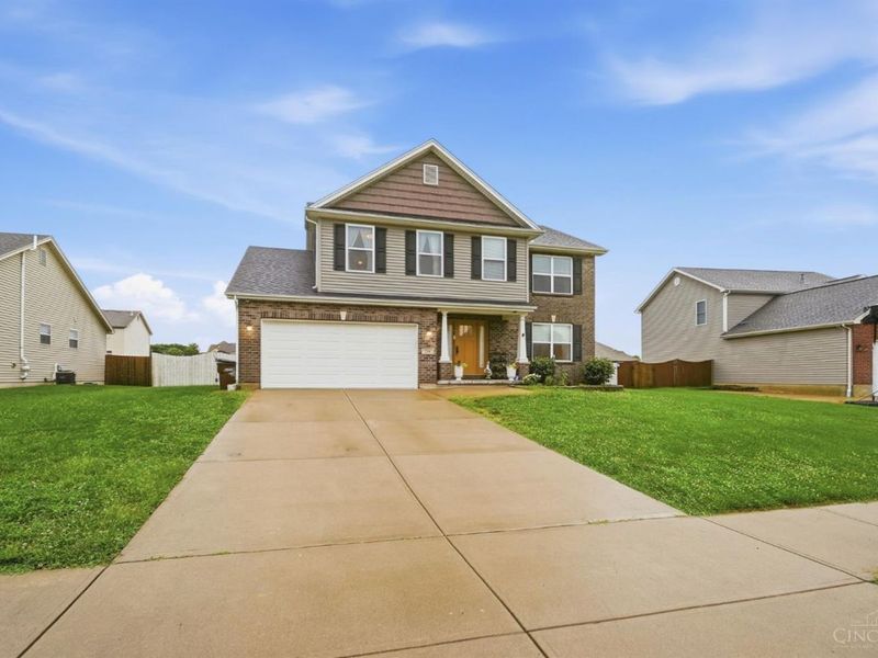 254 Auburn Meadows Court, Carlisle, OH 45005 Photo 3