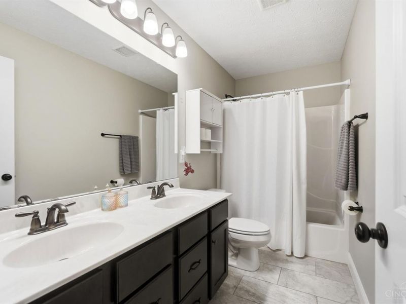 254 Auburn Meadows Court, Carlisle, OH 45005 Photo 40