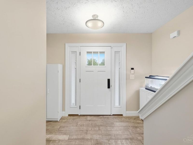 254 Auburn Meadows Court, Carlisle, OH 45005 Photo 7