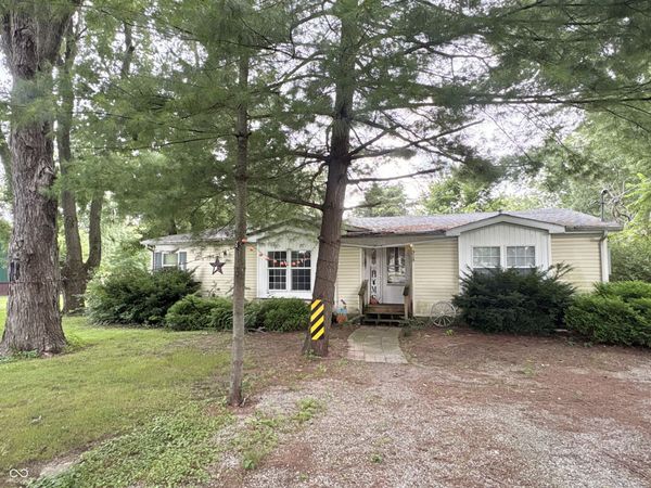 928 S Broadway Street , Pendleton, IN 46064