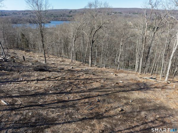 94-N Injun Hollow, Haddam, CT 06424