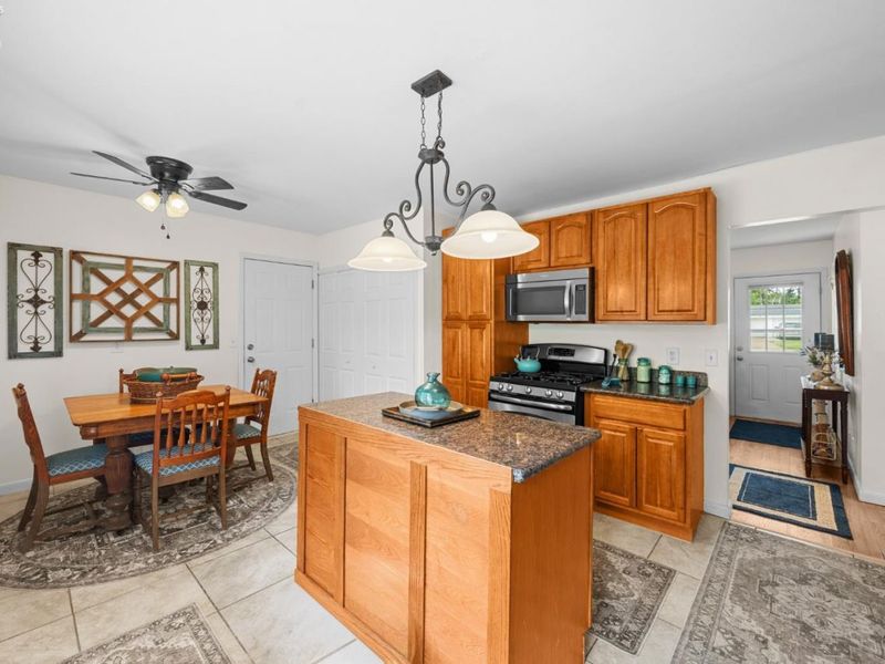 2121 Fallen Timber Drive, Sandusky, OH 44870 Photo 3