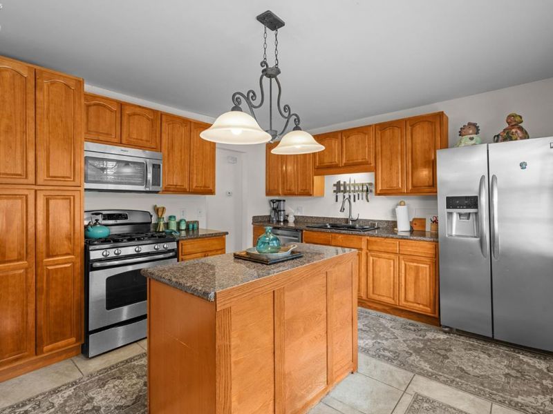 2121 Fallen Timber Drive, Sandusky, OH 44870 Photo 4