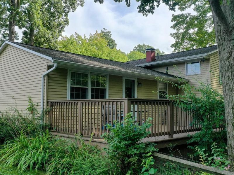 714 Strowbridge Drive, Huron, OH 44839 Photo 3