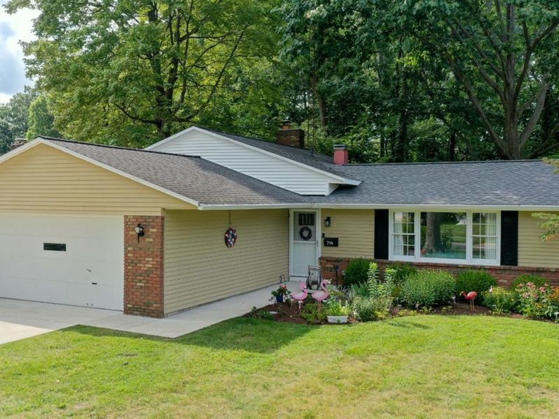 714 Strowbridge Drive, Huron, OH 44839 Photo 4